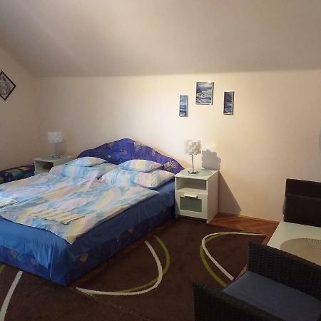 Balaton-Lak Apartmanház Siófok Exterior foto