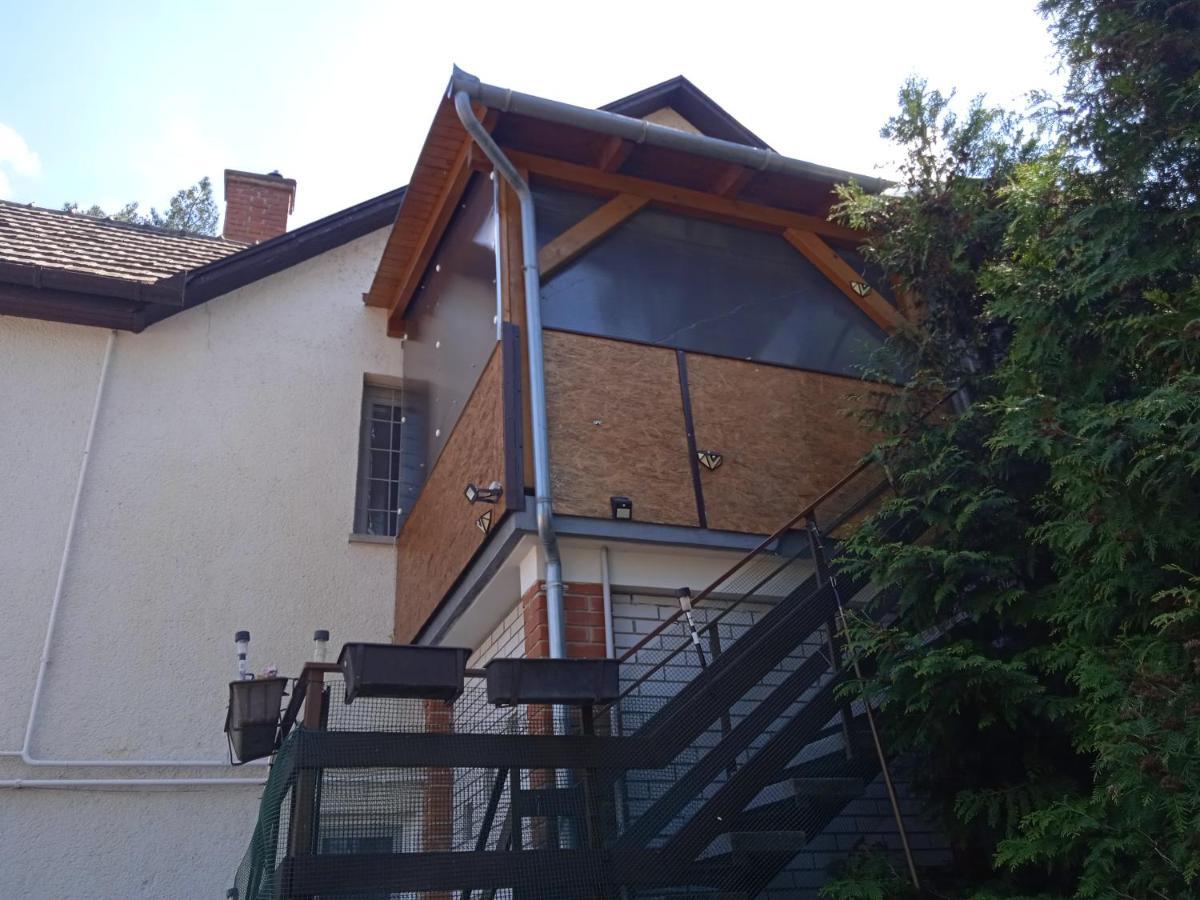 Balaton-Lak Apartmanház Siófok Exterior foto
